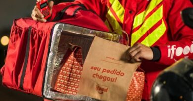 Trabalho por aplicativo cresce no Brasil e já envolve 1,7 milhão de pessoas, aponta IBGE
