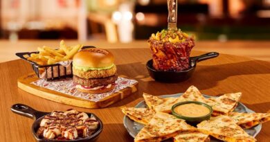 Outback atende pedidos dos consumidores e traz clássicos de volta em campanha com Dani Calabresa