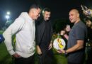Rikelme e Lucas Calegari inspiram jovens durante apresentação do Bom de Bola, Bom de Escola