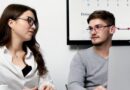 Jovens brasileiros escolhem empresas com base em oportunidade de crescimento, boa remuneração e saúde mental antes de flexibilidade e cultura, aponta pesquisa