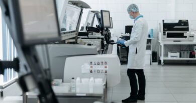 Anvisa aprova novo tratamento para Alzheimer; especialista da ANM esclarece avanços e limitações