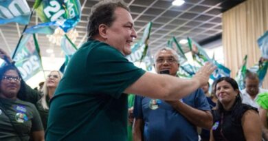 “Amo a energia de estar com vocês”: Max reúne mais de 650 pessoas em Cuiabá